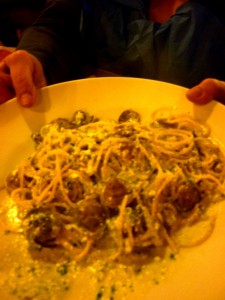 23apr11zzt Spaghetti del pastore vongole e ricotta