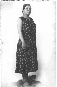 1929 Anna_Esposito a 15 anni